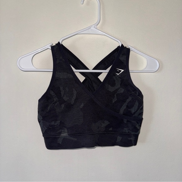 Gymshark Adapt Camo Seamless Sports Bra Black Medium - Picture 1 of 4
